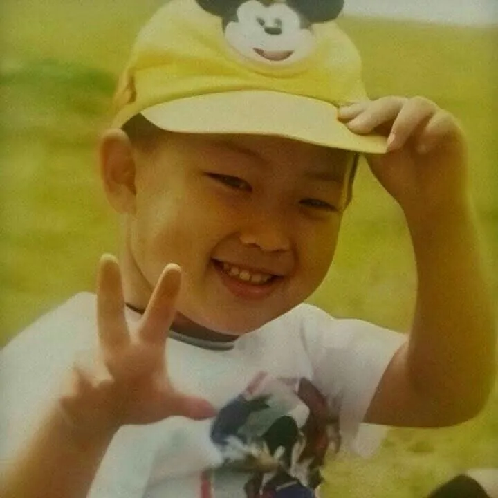 Childhood image of RM